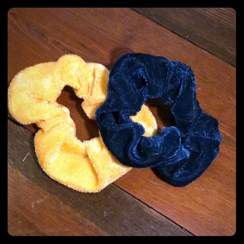 They are brand new! They are seaside colors!